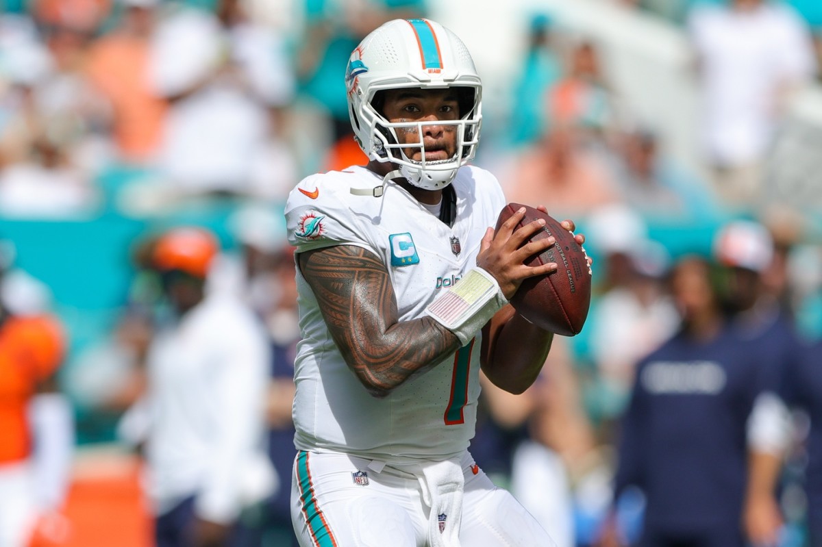 Tua Tagovailoa was a perfect 16 of 16 in the first half of Miami’s 70–20 rout of the Broncos in Week 3.